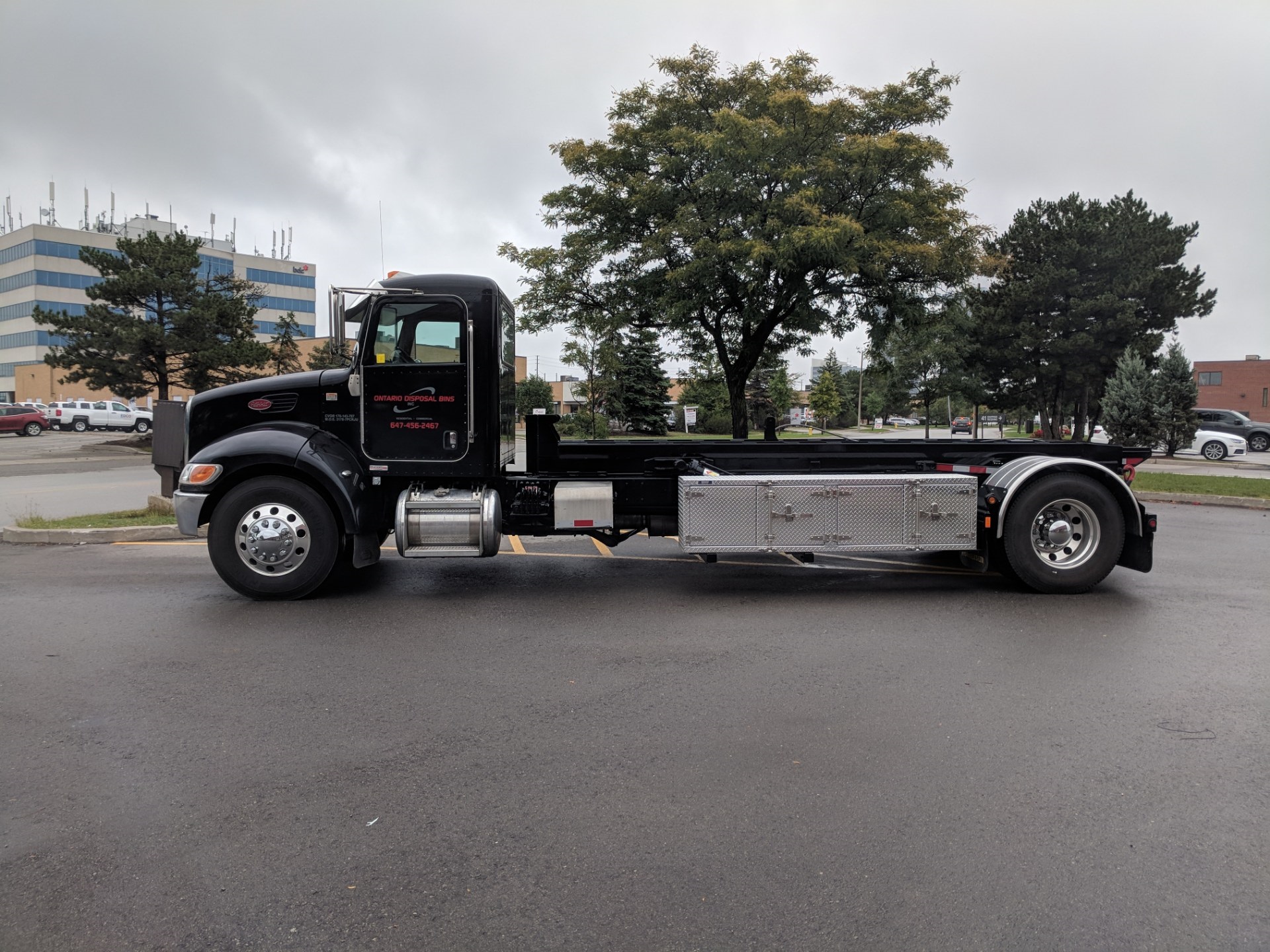 Ontario Waste Disposal Bin